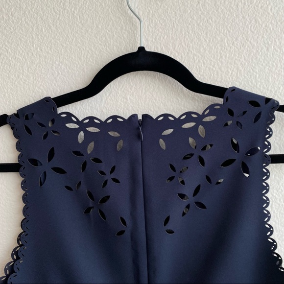 J. Crew Laser Cut Floral Shift Dress - Navy 💙 - Picture 9 of 12